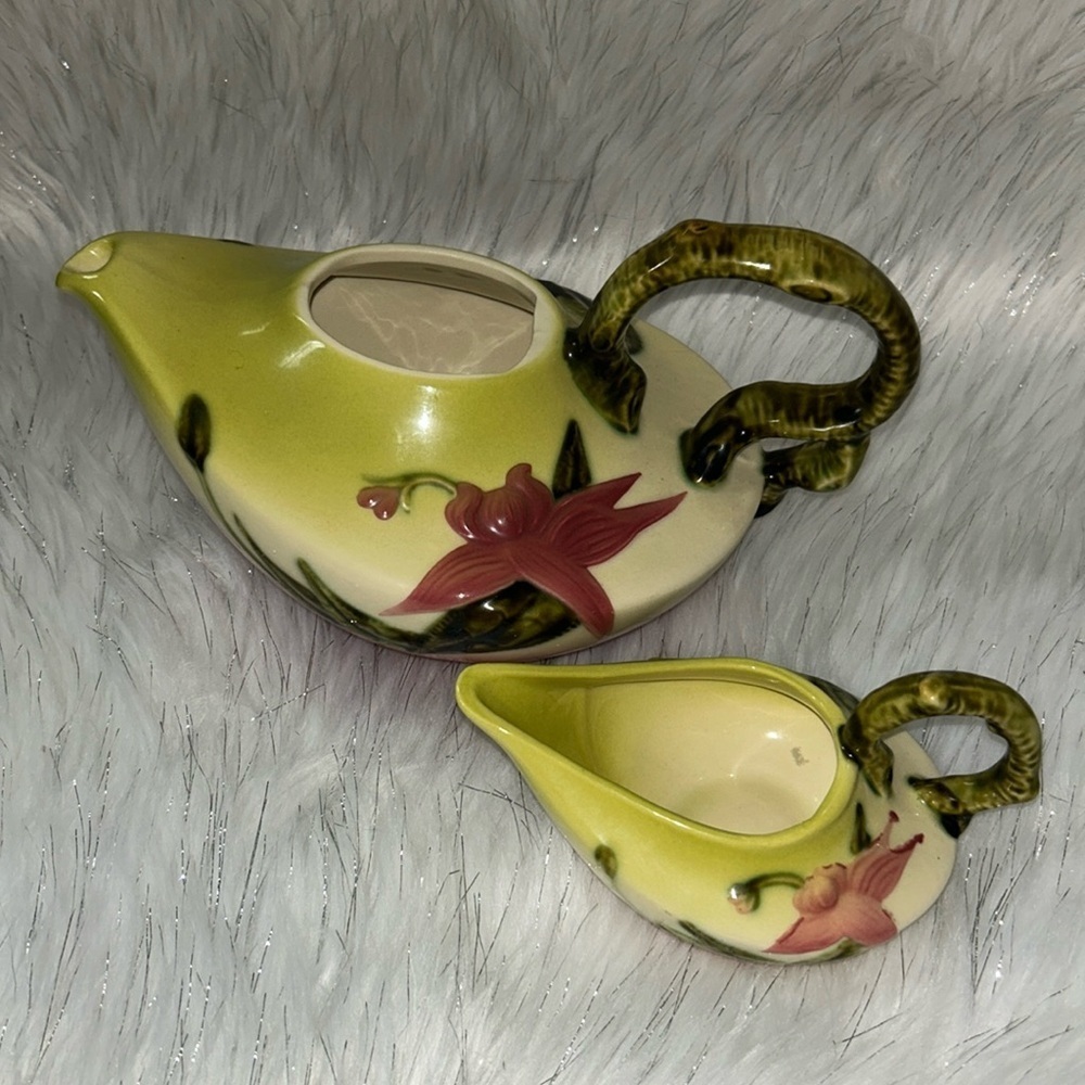 Vintage 1950’s Hull USA Green Pink Flower Woodland Teapot and Creamer Set